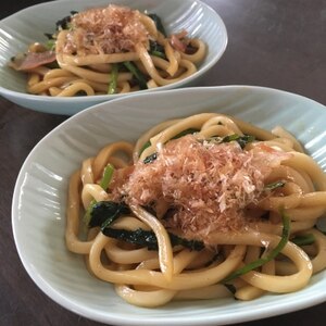 簡単！早い！野菜たっぷり焼きうどん！